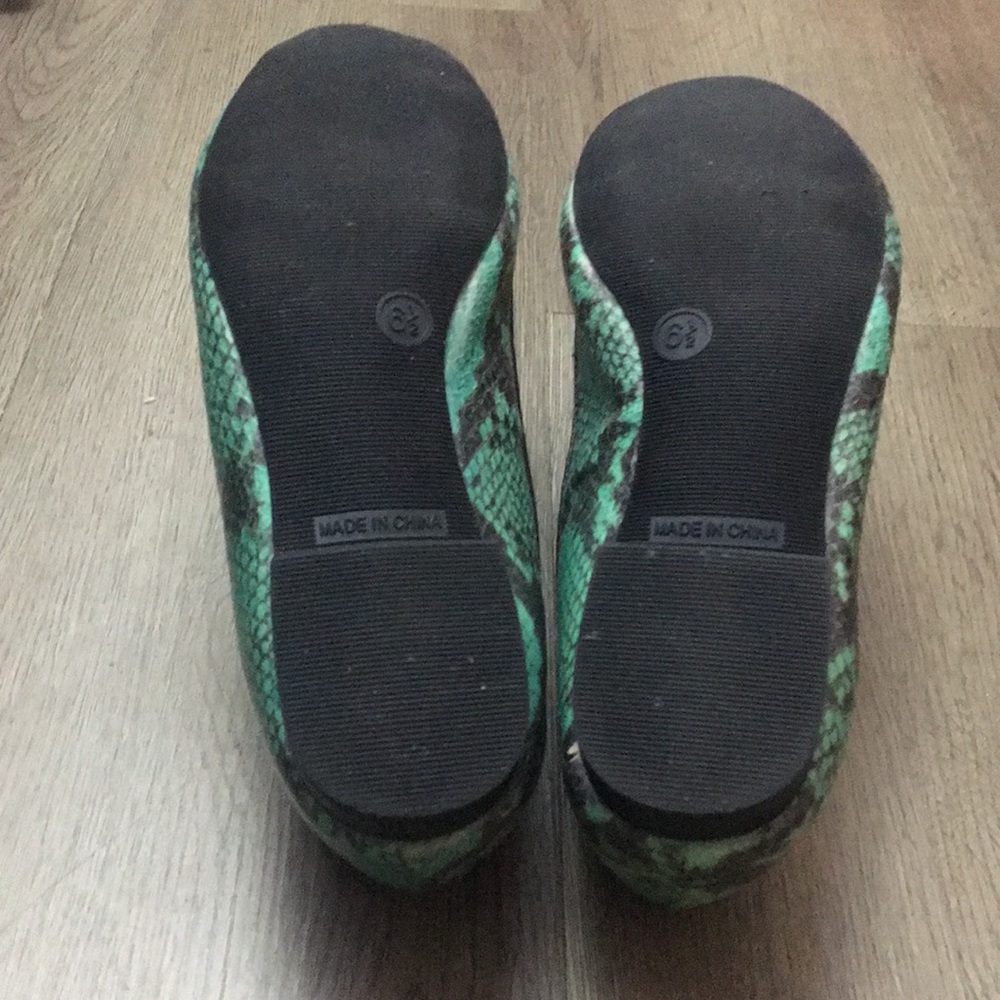 Massimo Green/Blue/Black Snakeskin Women's Loafers Size 6 1/2 - Picture 7 of 9
